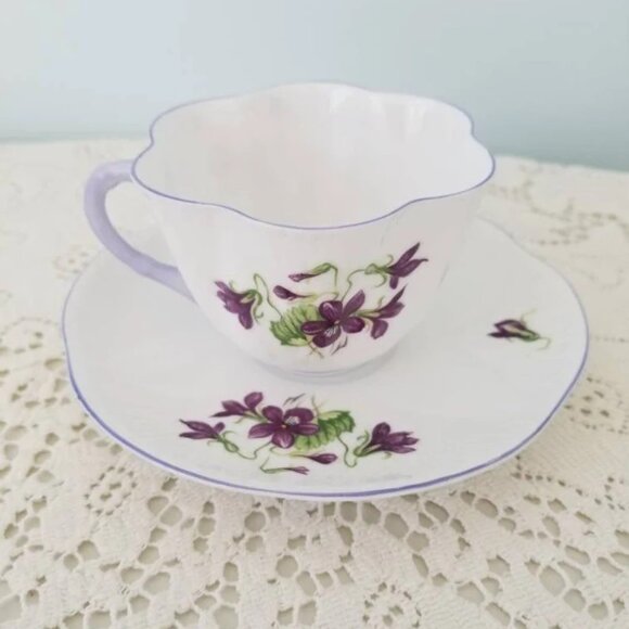 Shelley Violets England Bone China Dainty Shape Cup and Saucer 13821 - Picture 2 of 9